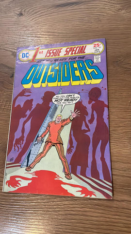 1st Issue Special #10 : Outsiders - DC Comics - 1976