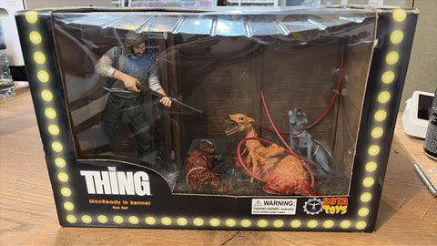 SOTA Toys The Thing Macready and kennel Box Set