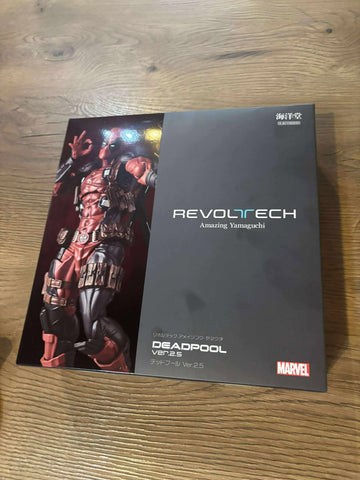 Revoltech - Amazing Yamaguchi Deadpool Ver 2.5 6" Action Figure