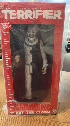 Terrifier – Giant-Size Art the Clown Figure - Trick or Treat Studios