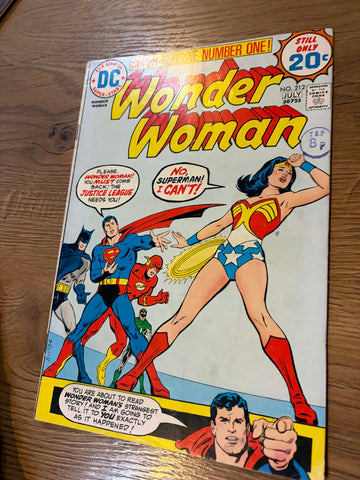 Wonder Woman #212 - DC Comics - 1974
