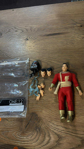 MEZCO ONE:12 collective SHAZAM  Action Figure