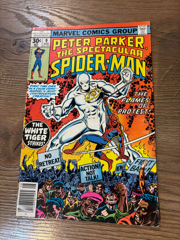 The Spectacular Spider-Man #9 - Marvel Comics - 1977 - Back Issue - 1st White Tiger