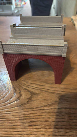 Hornby Railways OO Gauge  R189 SINGLE ARCH BRICK BRIDGE X 2