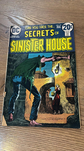 Secrets of Sinister House #10 - DC Comics - 1973