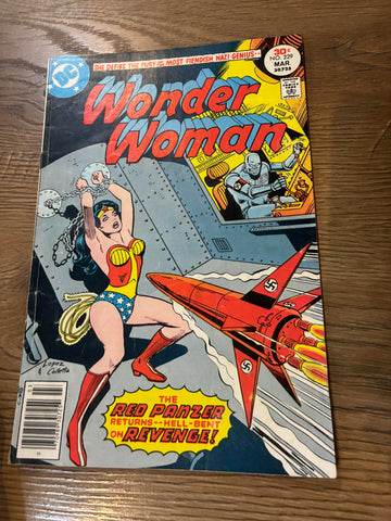 Wonder Woman #229 - DC Comics - 1977