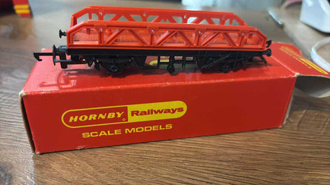 Hornby Railways OO Gauge R.133 Flat Wagon with Boat Load