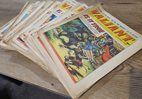 Valiant Job Lot 37x Comics - British Comic - 1968 - 1971 - LOT E1