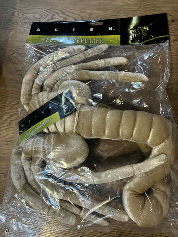 Alien Predator Xenomorph Facehugger Soft Toy Plush Think Geek 48” Creature NEW