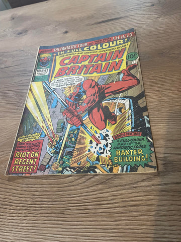 Captain Britain #8 - Marvel Comics - 1976 - British 1st App Betsy Braddock