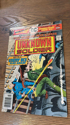 Star Spangled War Stories #200 - DC Comics - 1976 - Mark Jewellers Insert