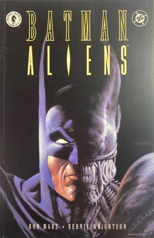 Batman / Aliens Book One - DC Comics - 1997