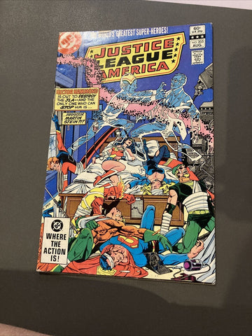 Justice League America #205  - DC Comics - 1982