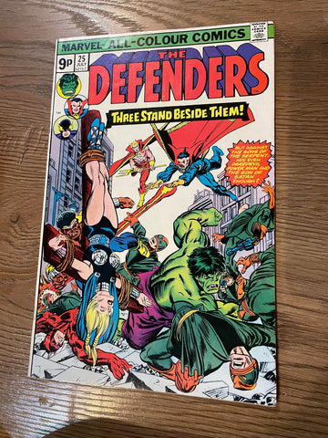 The Defenders #25 - Marvel Comics - 1975 - VG/FN
