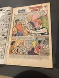 Archie at Riverdale High #33 - Archie Comics - 1976